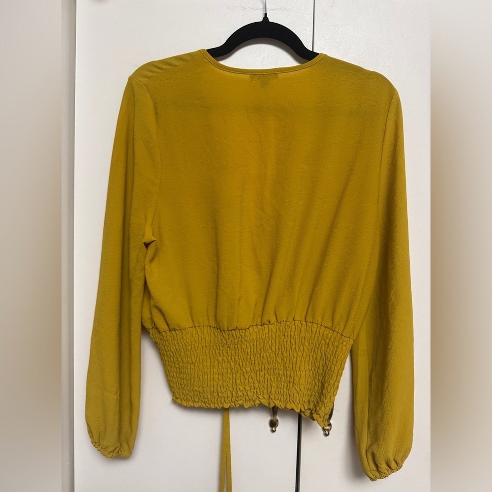 Michel Mustard Wrap-Front bottom Smocked Waist Blouse Size M - Picture 4 of 4